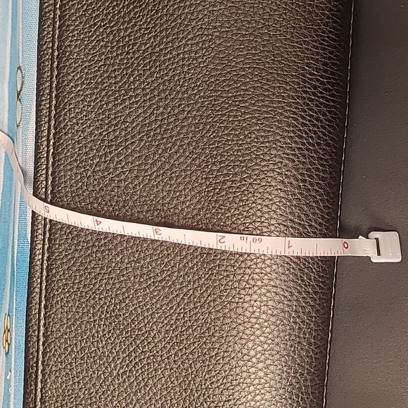 Canvas Tote w/ Multicolored Daisy Flowers, Lether Bottom & Handles - Picture 4 of 5